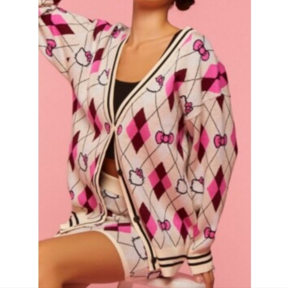 Hello Kitty & Friends x Forever 21 Argyle Cardigan Sweater - Picture 4 of 13